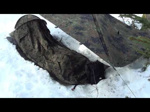 Carinthia Observer Plus - Militärisch und Basha Tarp von TacGear im verschneiten Hochwald