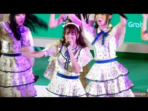 Mobile BNK48 - Koisuru Fortune Cookie at Grab event