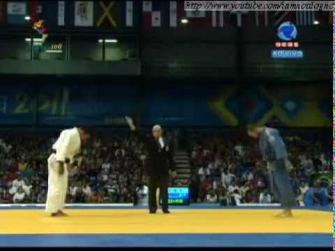 Leandro Guilheiro conquista medalha de ouro do judô no Pan-Americano 2011, vencendo por ippon