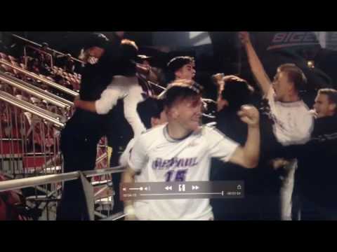 Stijn van der Slot viert doelpunt met z'n ouders