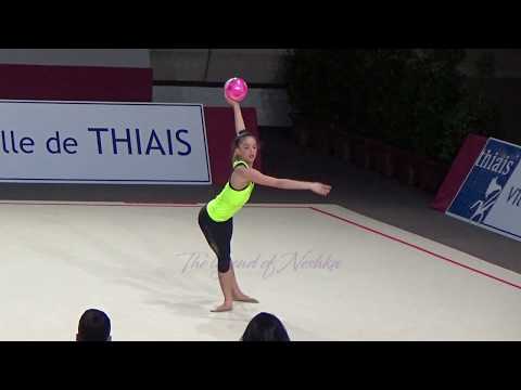 Sara LLANA (ESP) ball - 2018 Thiais trainings