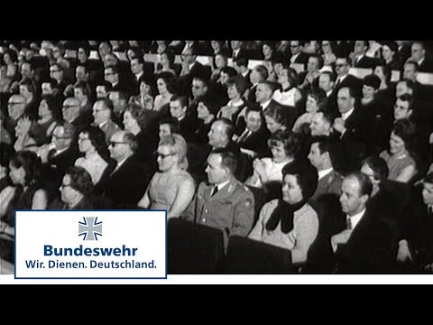 Classix: Soldaten spielen Theater (1968) - Bundeswehr