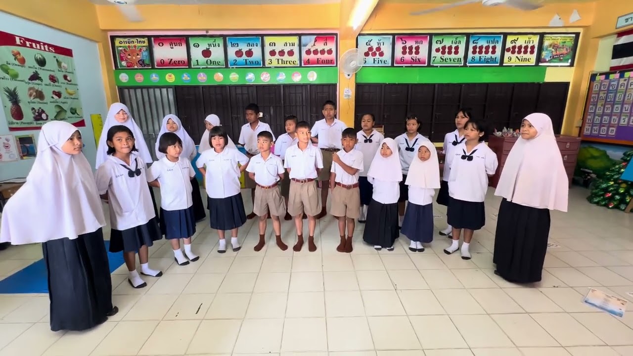 การขับร้องประสานเสียง  โรงเรียนบ้านปากคลอง17  -  รัก