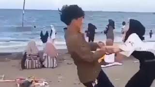 Download lagu ⚫SABAR YA NENG CANTIK DAN Kakak GANTENG 🤣🤣LUCU ANYING😂 mp3