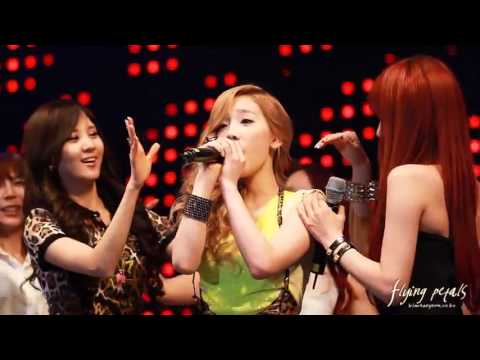 [120518]Taeyeon-Library #Sungkyunkwan University Festival