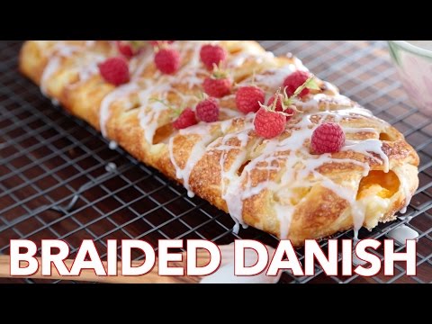 簡単桃のクリームチーズ編み込みデニッシュ - ナターシャスキッチン (Easy Peach Cream Cheese Braided Danish Pastry - Natashas Kitchen)