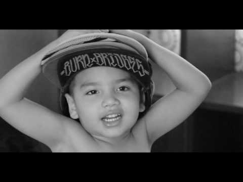 TU QUE ME MIRAS - MR MARTINEZ