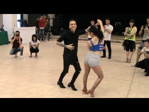 Johnny Vazquez "El Principe De La Salsa" y Emy Codebò : LA Style Salsa On1 : Workshop @ All in Dance