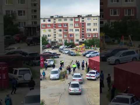 Подростки в Магадане гаишников не боятся...
