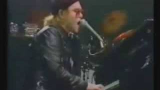 Elton John - One Horse Town live 1977