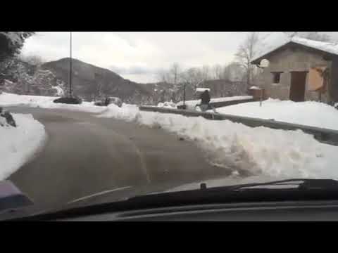 Monte Matajur, strada nevicata.