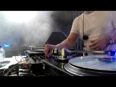 Sunil Sharpe Life Festival 2017