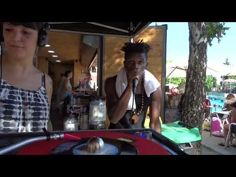 PONENTROOTS AND BUM BUM SOUND SYSTEM FT OBZ AFRICANO - WE BORN IN THE GHETTO