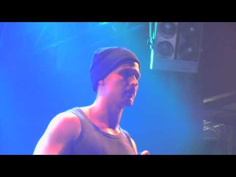 PistePiste - Elän sut uudestaan @ Nosturi 25.8.2012