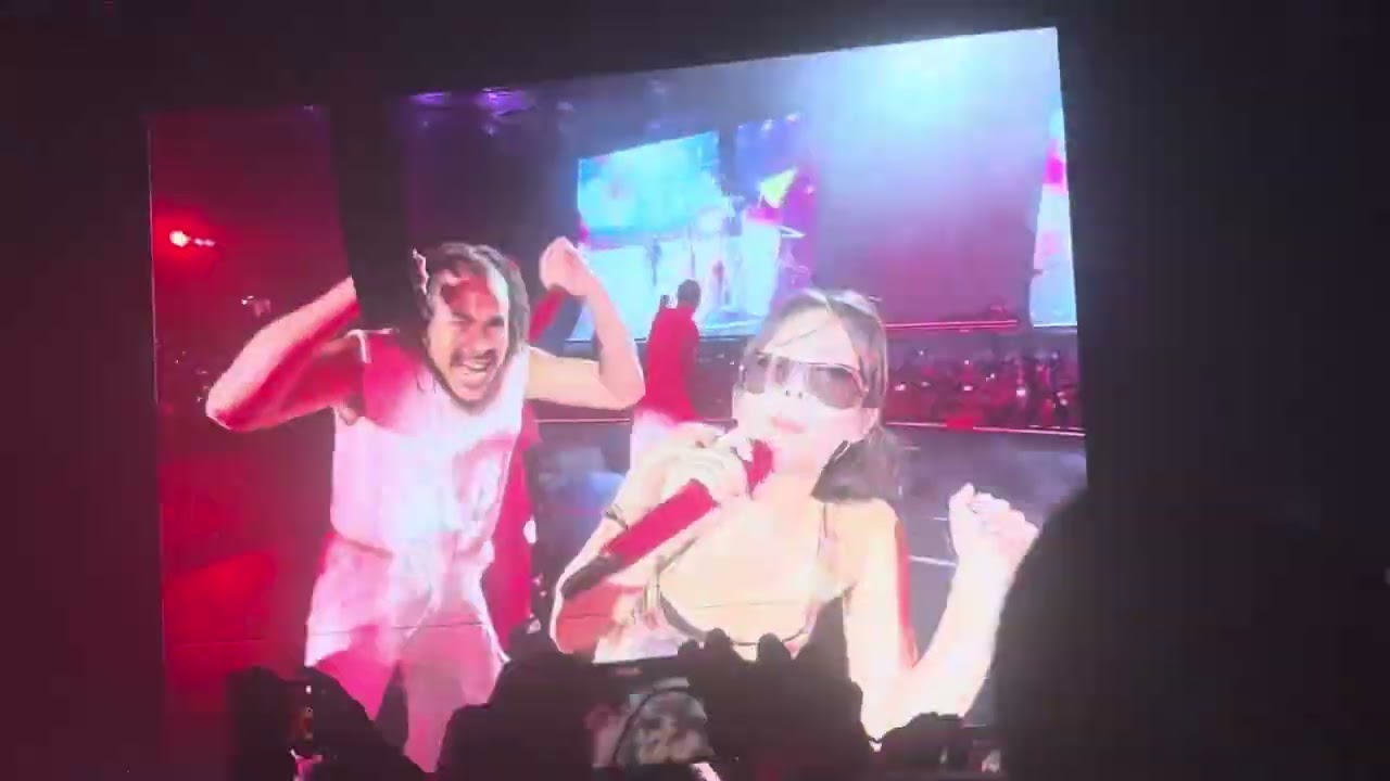 BLACKPINK JENNIE - LIKE JENNIE [BLACKPINK DEADLINE WORLD TOUR LONDON D1]