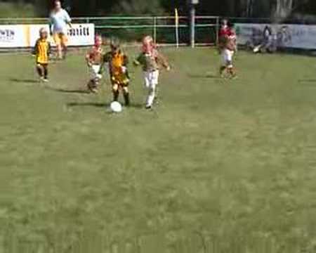 Voetbaltoernooi ARC: DSO MF2 - TOGB 12-5-2008