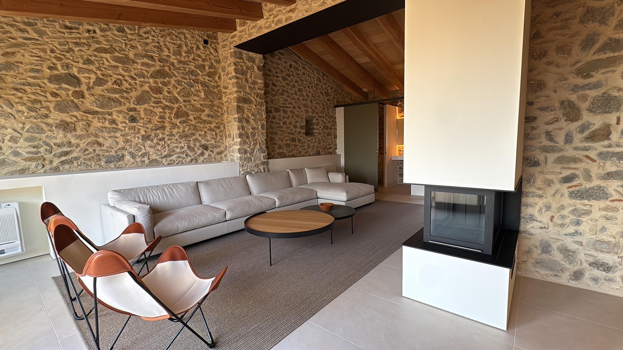 Venda casa de pedra  renovada a l'Alt Emporda - Maison caractère rénovée à 5km de Roses Costa Brava