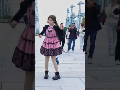 Dance Robot #robot #robotics #robots #robothaber #robotgame