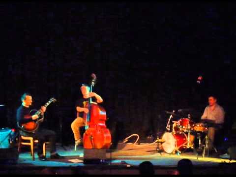 Kalmár Trio plays "Misty" (Erroll Garner) at Budapest Jazz Club in January 2013.