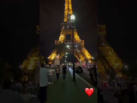 Eiffel Tower sparkling ✨❤️