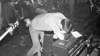 New Order-Cries And Whispers (Live 1-12-1981)
