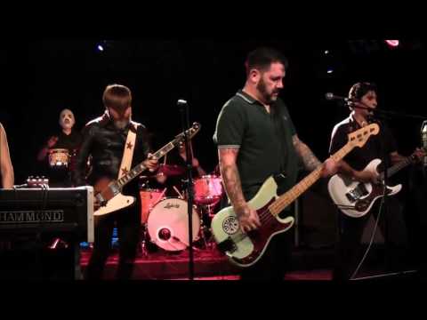 Fifty Foot Combo - 'Accident Or Incident' | Arnhem, Willem 1 | 1 oktober 2016