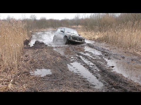 Три НИВЫ на весеннем БЕЗДОРОЖЬЕ. OFF-ROAD на легендарных внедорожниках ВАЗ 2121