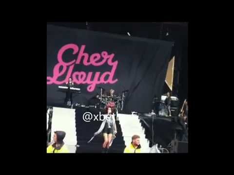 Cher Lloyd - Swagger Jagger (Wireless Festival 2012)