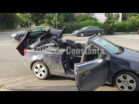 Și-a prins capul în trapa mașinii Constanța. Accident grav. O femeie este intubată (galerie foto+vid