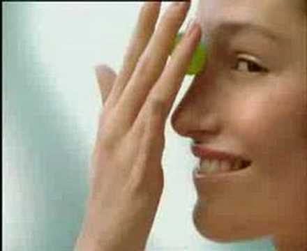 Marie Gillain's Vinefit commercial for Lancome