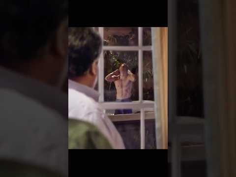 Cam found a handsome stranger in his house, so he... #modern family#funny #shorts3