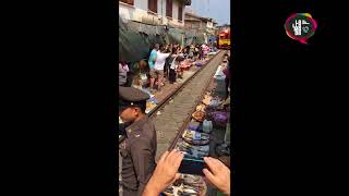 El mercado de Mae Klong | Argentinos en el mundo
