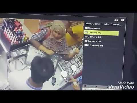 Credit card Lady Thief