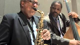 Blues played by Ron Carter and Rodney Whitaker