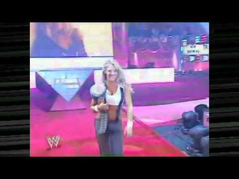 Trish Stratus " Dance with the devil "
