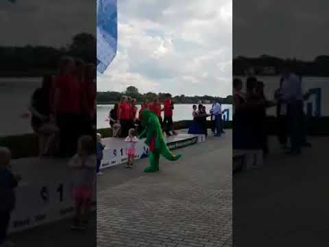 Siegerehrung Jugend 2000m Platz 3: ThunderDrags YoungStars KanuClubWitten eVfbdown me