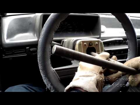 Как деформация рычага вызывает биение руля