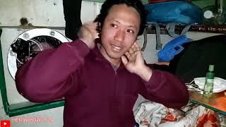 Download lagu Cara kerja kapal cumi cumi dan keadaan kamar di kapal cumi cumi mp3