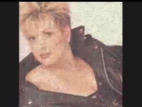 Patti Day - Right Before My Eyes