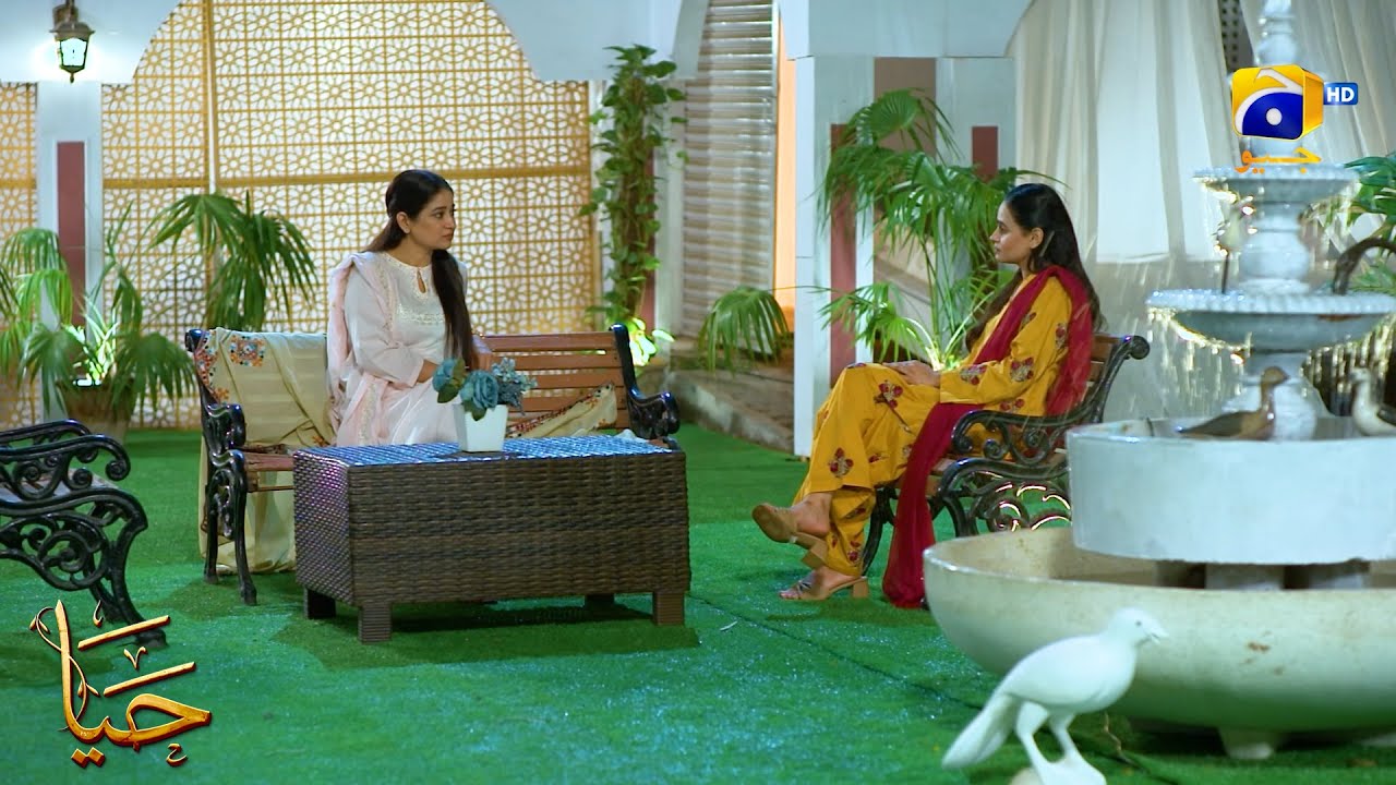 Shatir Larki Se Zara Bach Ke Rehna || Haya || Har Pal Geo