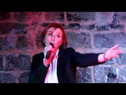 Nathalie Pâque en concert acoustique au Kibele janvier 2017