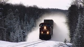 preview picture of video 'FIRST! CP 9829 at Mount St. Louis (01JAN2014)'