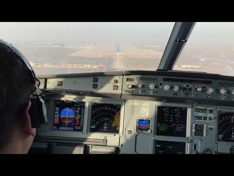 A320 short final approach