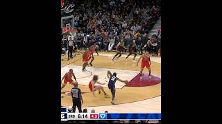 De’Andre Hunter crossover on Josh Giddey and dunk