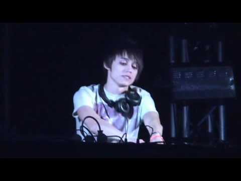 Gareth Emery - Tokyo (Ben Gold Remix)