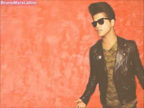 Moonshine - Bruno Mars (Subtitulado al Español)