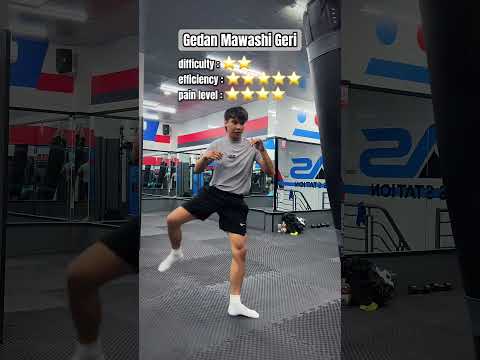How painful are these advanced kicks? #martialarts #fighting #mma