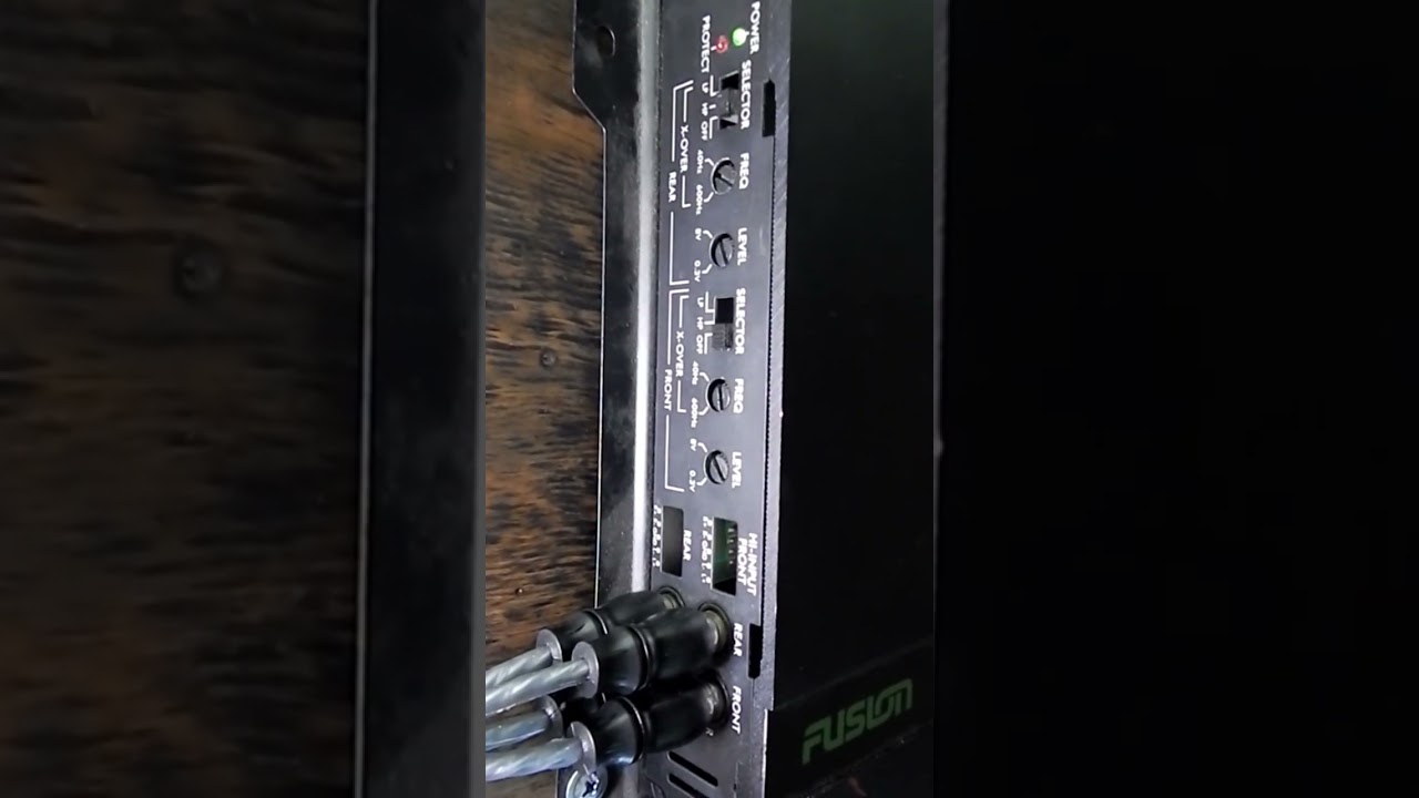 freq на усилителе что это такое