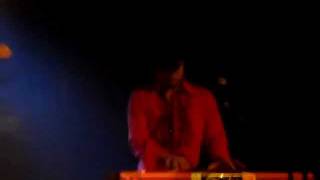 100 Monkeys koncert, Danmark 2011, Ugly girl