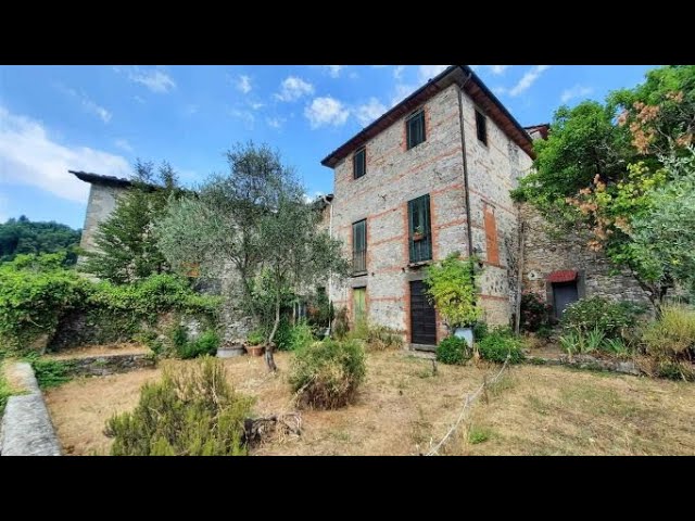 LA CORTE DI TETTO - Ancient 18th century farmhouse with private garden - Antico casale del 1700